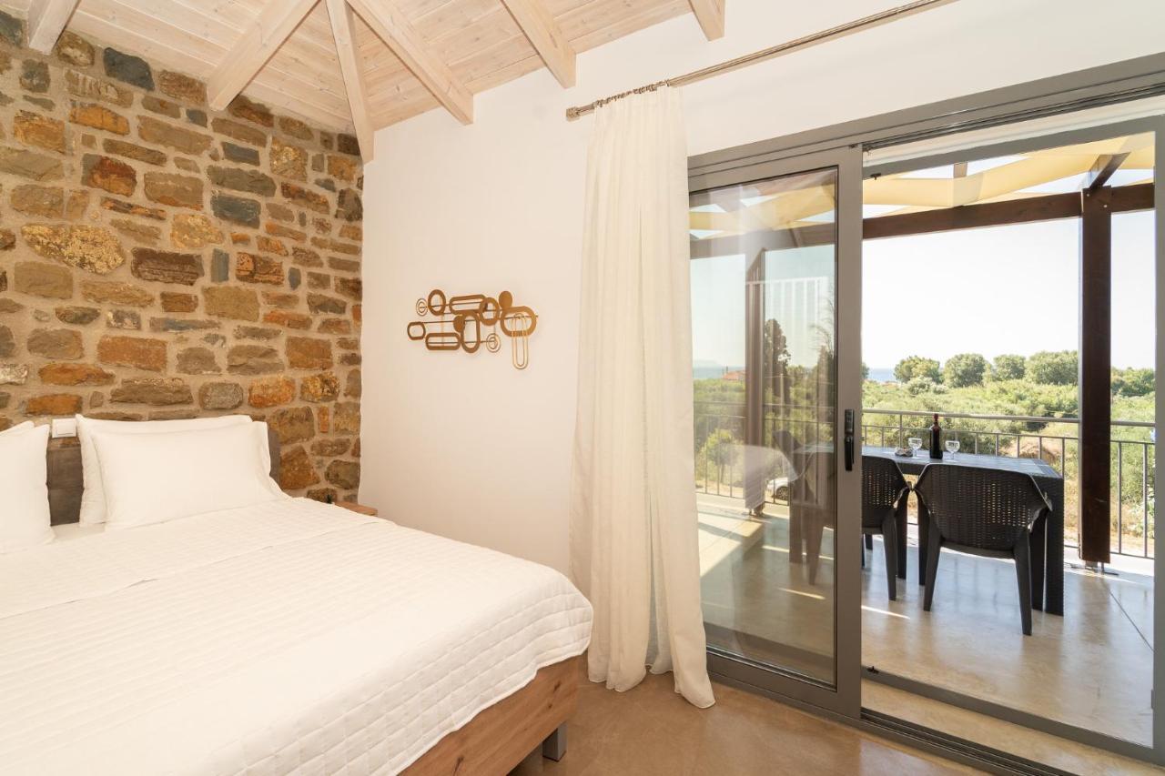Lithos Suites Finikounta Ngoại thất bức ảnh