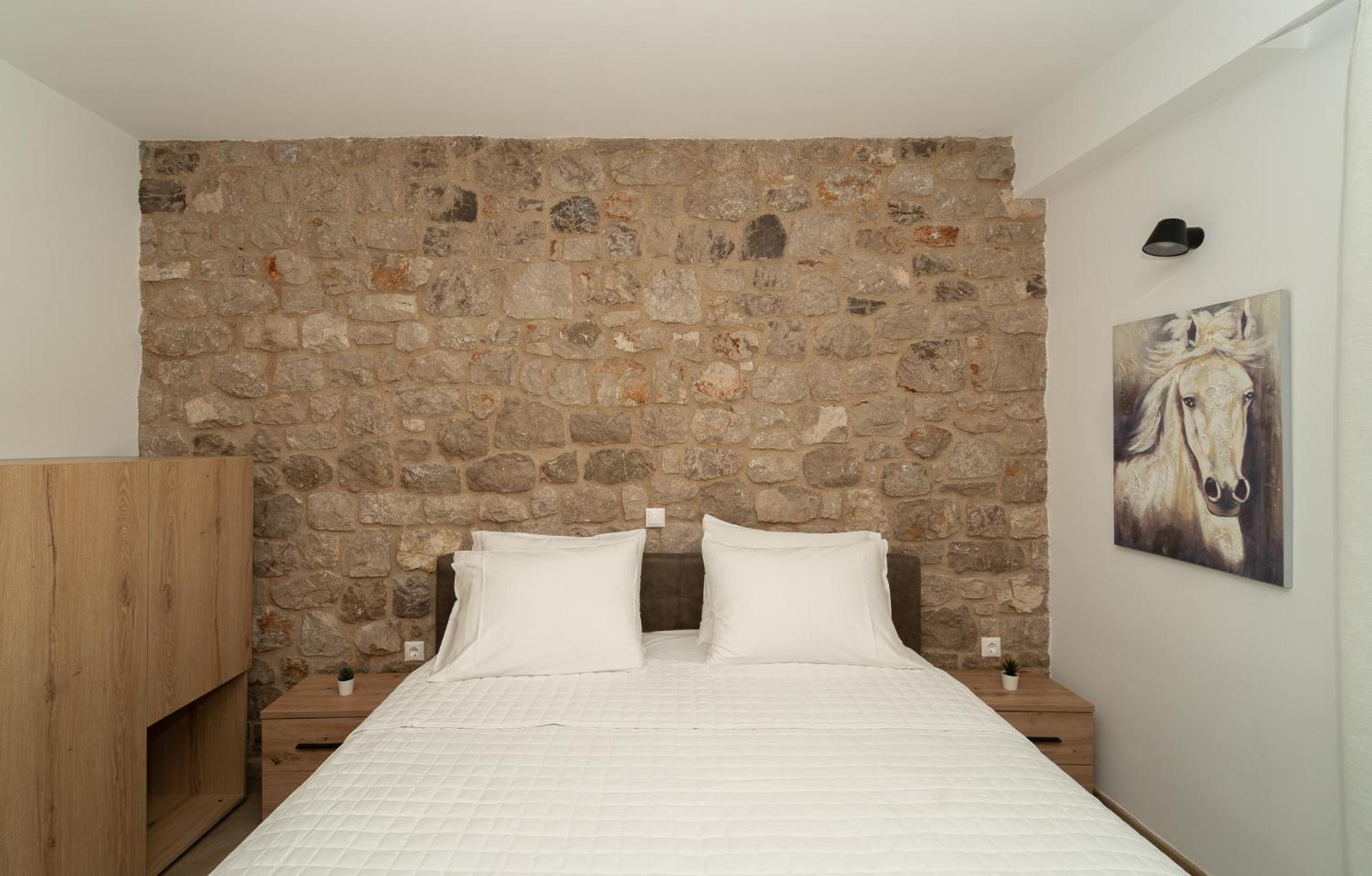 Lithos Suites Finikounta Ngoại thất bức ảnh