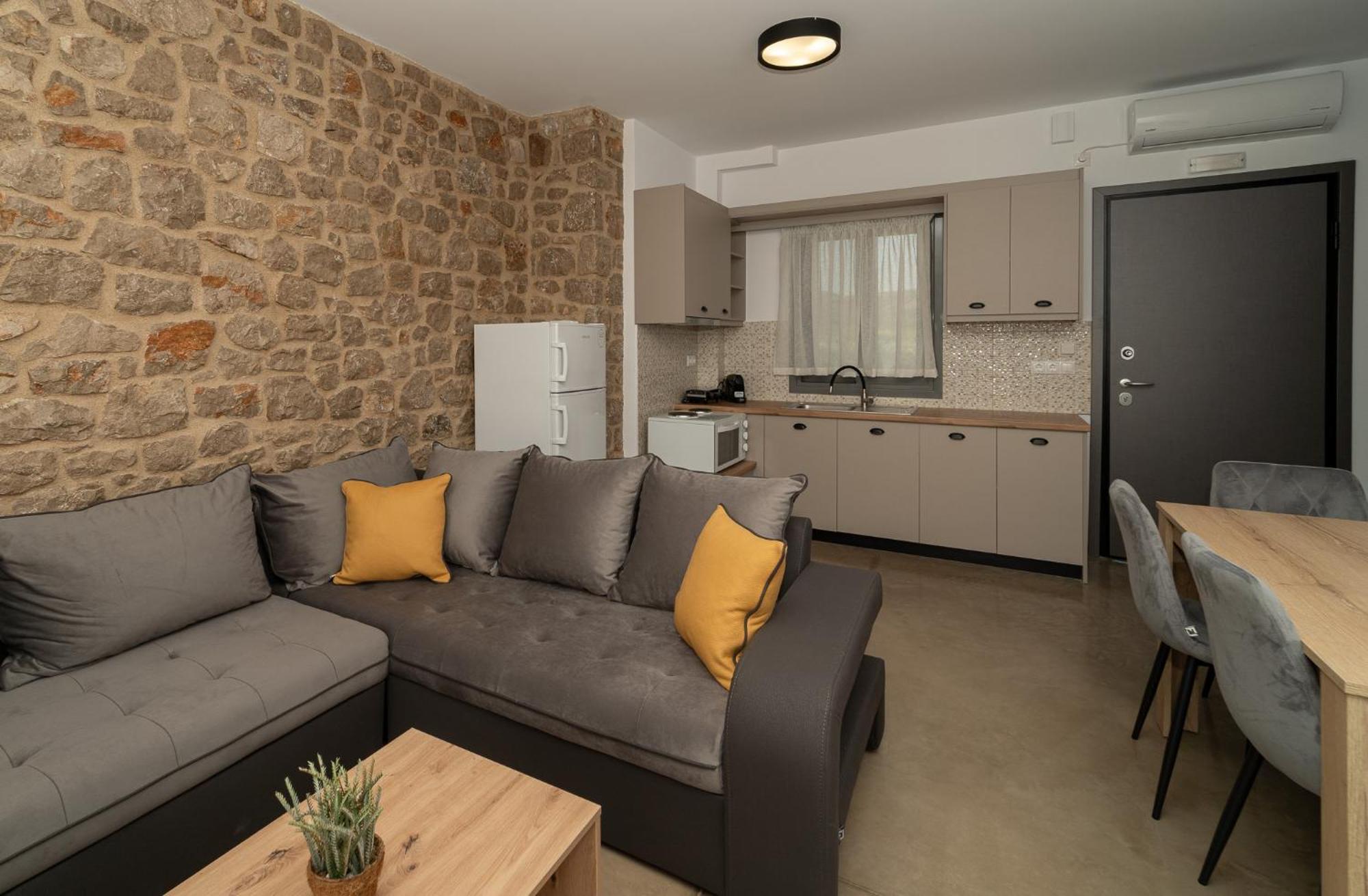 Lithos Suites Finikounta Ngoại thất bức ảnh